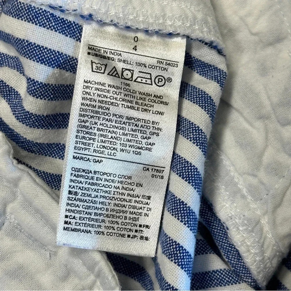 Women’s GAP 5” 4 Pocket Cotton City Short in Blue Stripe - Picture 6 of 6